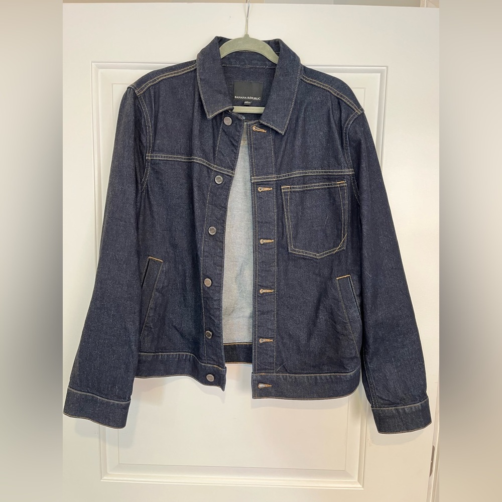 Banana Republic Men’s Dark Wash Jean Jacket
